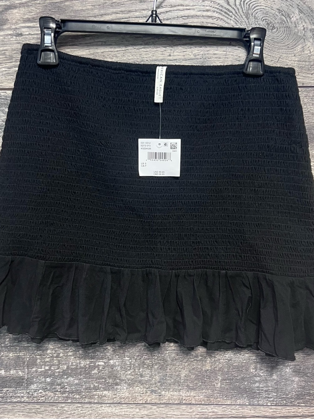 NWT American Eagle Black Smocked Ruffle Mini Skirt Size S